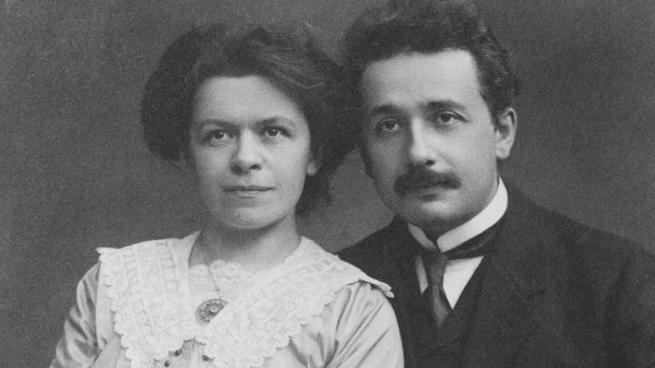 Albert Einstein e sua moglie Mileva Maric