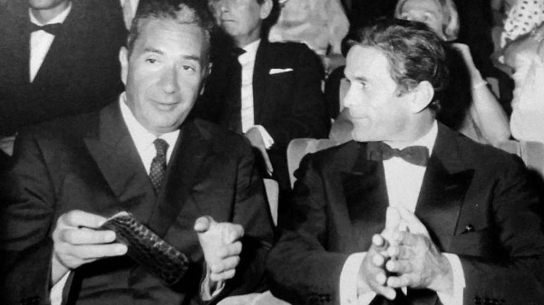 Aldo Moro con Pier Paolo Pasolini a Venezia nel 1964