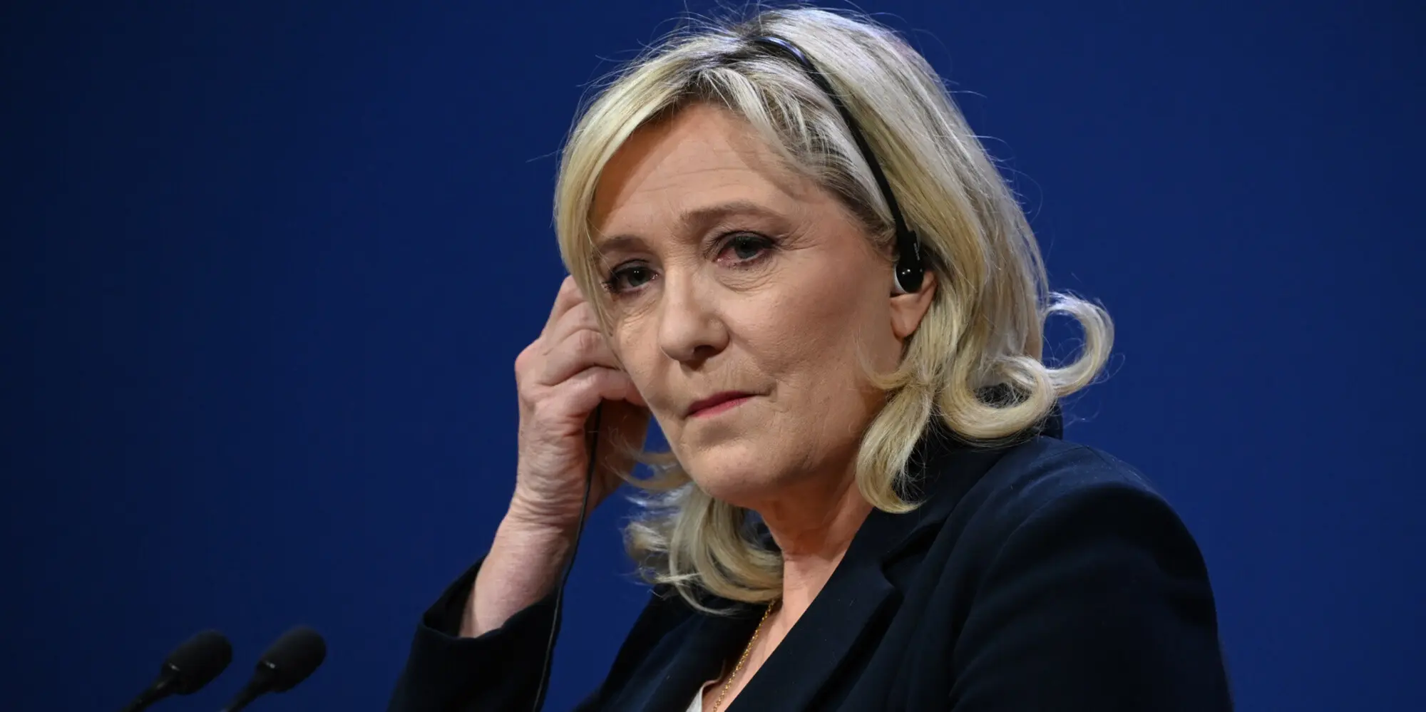 Francia, il piano di Marine Le Pen: “Se sarò Presidente via tutti gli  stranieri” – gli stranieri