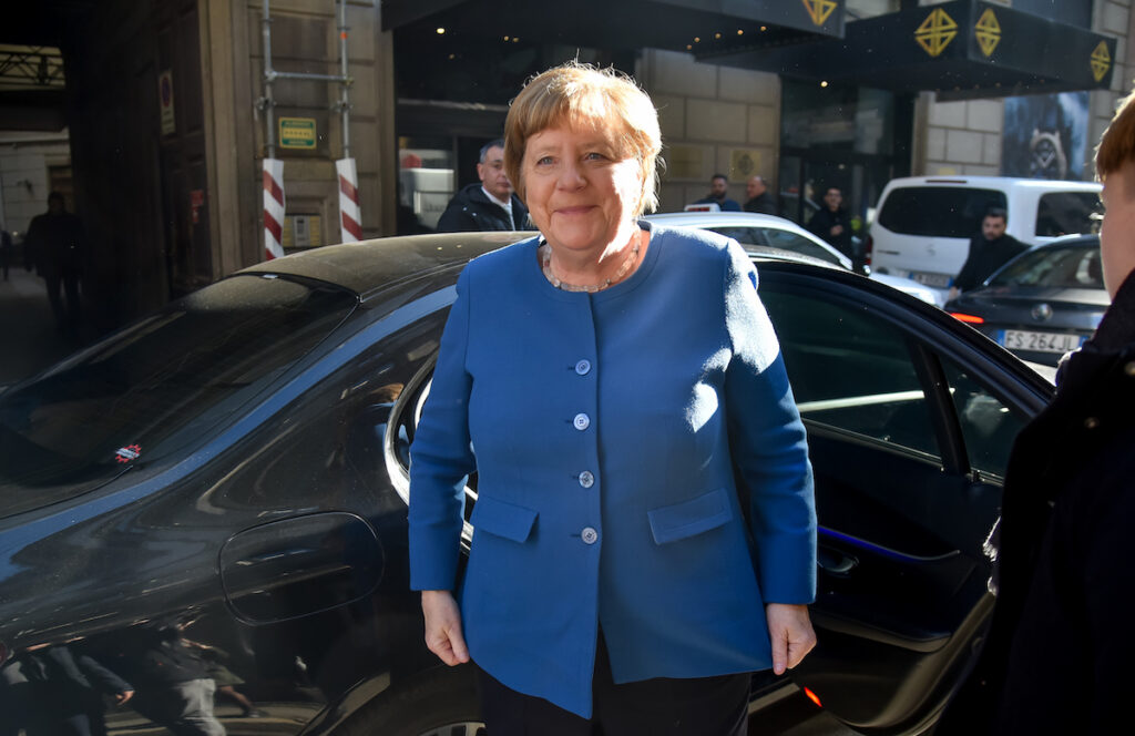 Angela Merkel arriva alla Libreria Rizzoli per il firmacopie del suo nuovo Libro (11/12/2024) - Foto Claudio Furlan/Lapresse